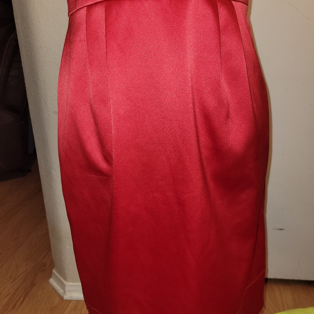 Just... Taylor red dress size 4 - Picture 3 of 7